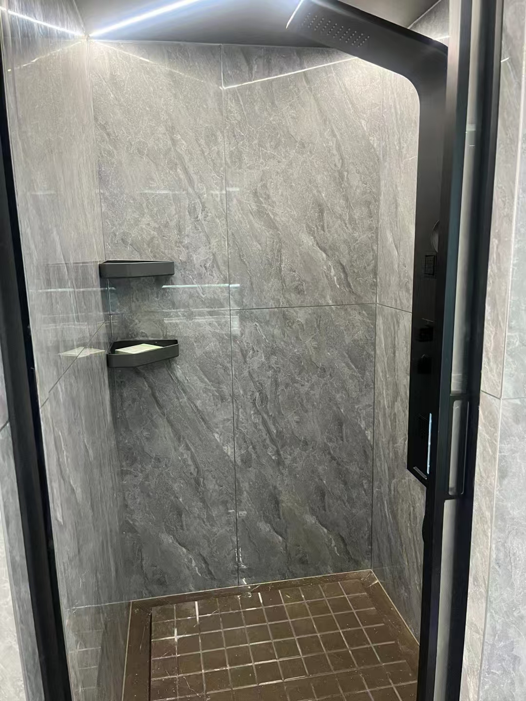 Space capsule - Image 7